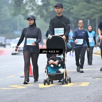 Runner Photo 7039023