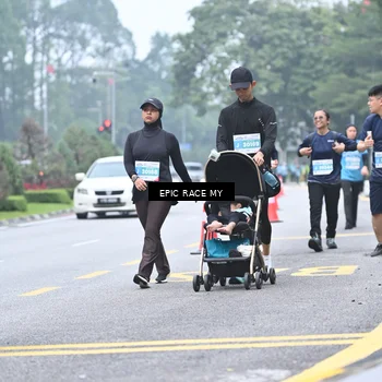 Runner Photo 7039028