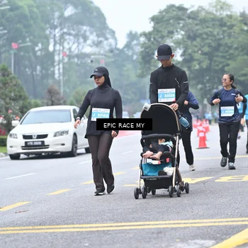 Runner Photo 7039033