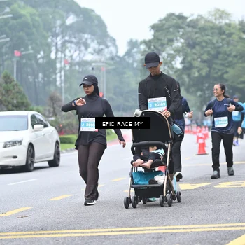 Runner Photo 7039039