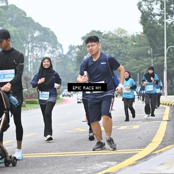 Runner Photo 7039042