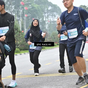 Runner Photo 7039046