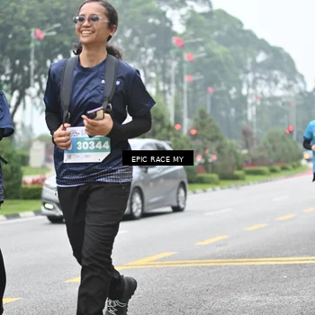 Runner Photo 7039062