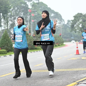 Runner Photo 7039065