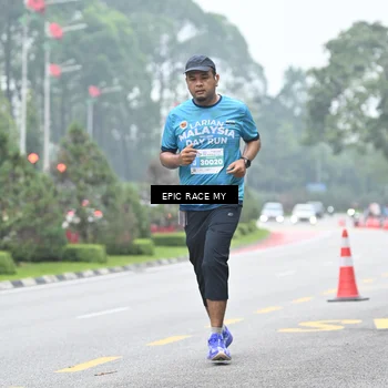 Runner Photo 7039069