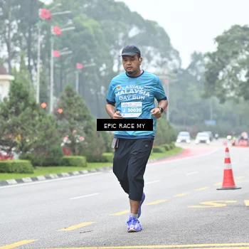 Runner Photo 7039075