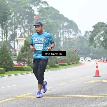 Runner Photo 7039076