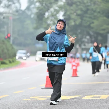 Runner Photo 7039078