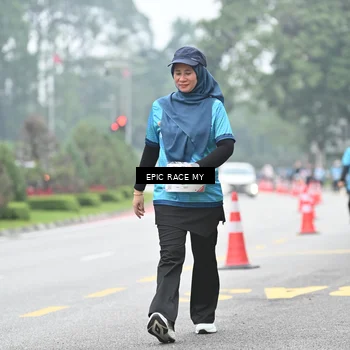 Runner Photo 7039084