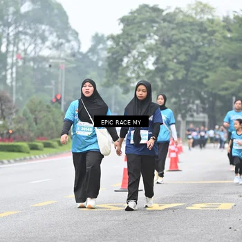 Runner Photo 7039096