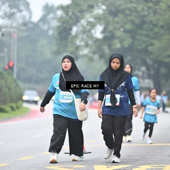 Runner Photo 7039098
