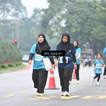 Runner Photo 7039099
