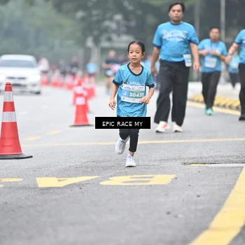 Runner Photo 7039105