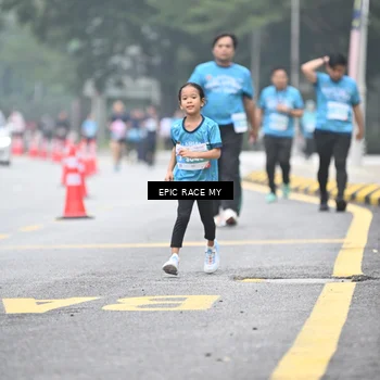 Runner Photo 7039110