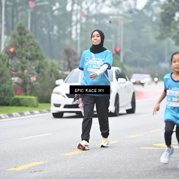 Runner Photo 7039115