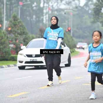 Runner Photo 7039117