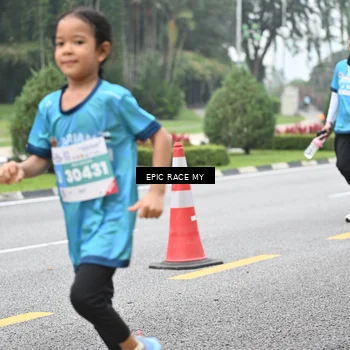 Runner Photo 7039123