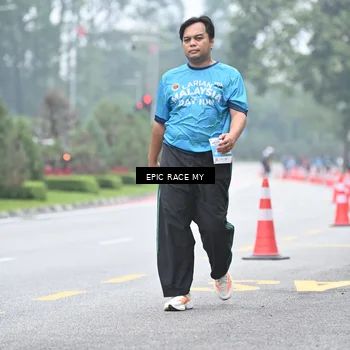 Runner Photo 7039131