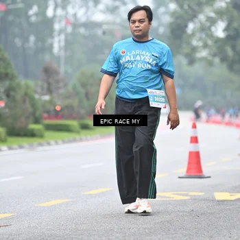 Runner Photo 7039135