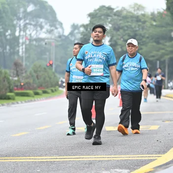 Runner Photo 7039152