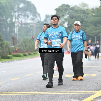 Runner Photo 7039153