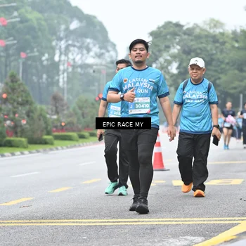 Runner Photo 7039154