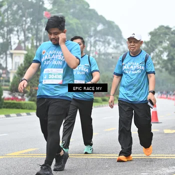 Runner Photo 7039160