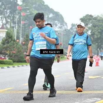 Runner Photo 7039162