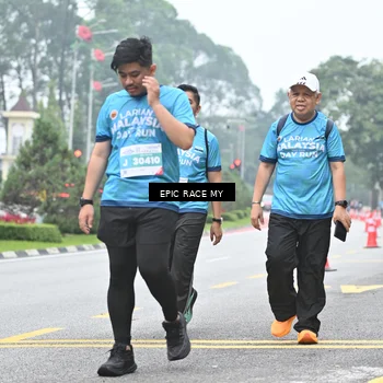 Runner Photo 7039168