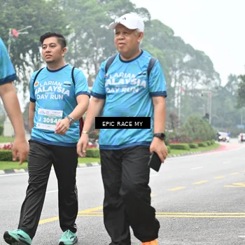 Runner Photo 7039174