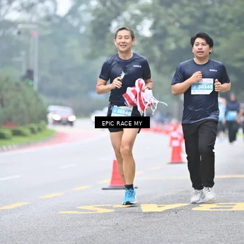Runner Photo 7039175