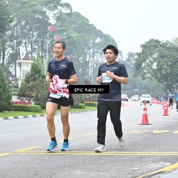 Runner Photo 7039183