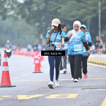 Runner Photo 7039196