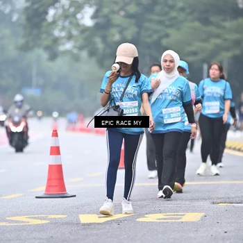 Runner Photo 7039201