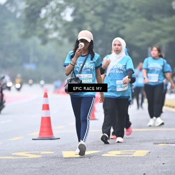 Runner Photo 7039203
