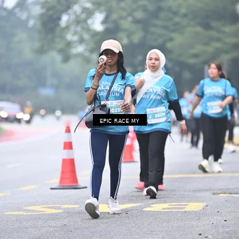 Runner Photo 7039210