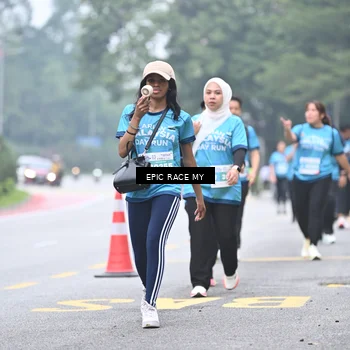 Runner Photo 7039211