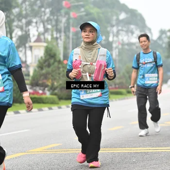 Runner Photo 7039223