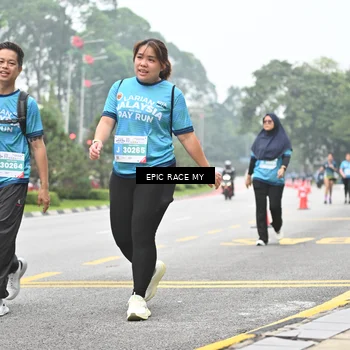 Runner Photo 7039229