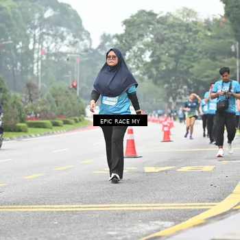 Runner Photo 7039233