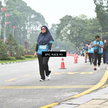 Runner Photo 7039241