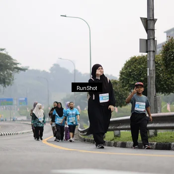 Runner Photo 7039247
