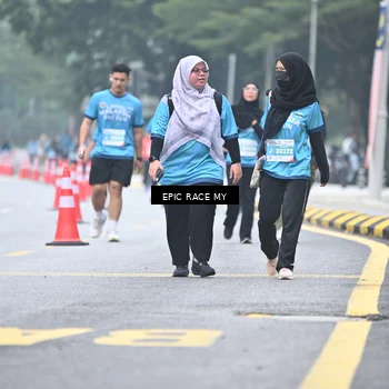 Runner Photo 7039252