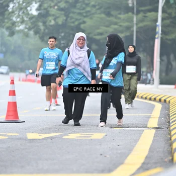 Runner Photo 7039258