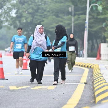 Runner Photo 7039260