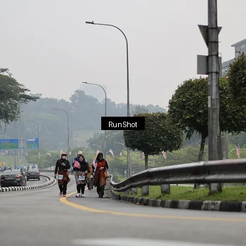 Runner Photo 7039261