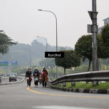 Runner Photo 7039273