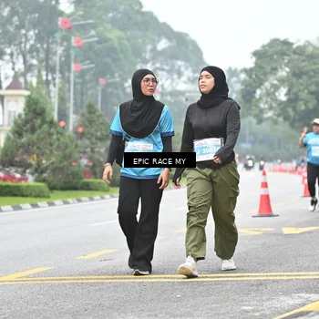 Runner Photo 7039288