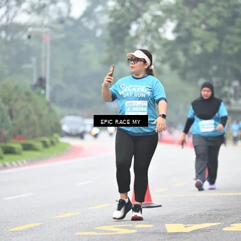 Runner Photo 7039296