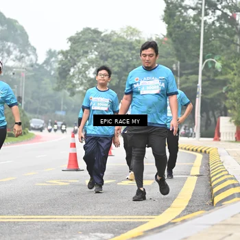 Runner Photo 7039306